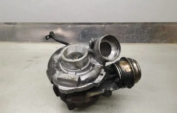 Mercedes-Benz C W203 Turbo A6110960999