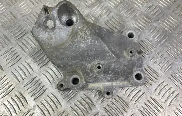 Jeep Grand Cherokee Engine mounting bracket 68275986AA
