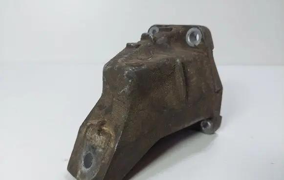 Audi A6 S6 C4 4A Gear shift cable bracket 4A0399113E