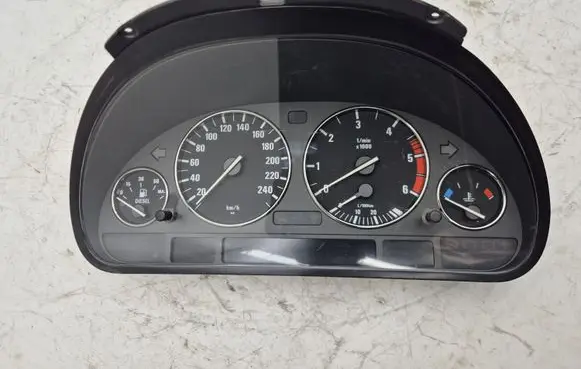 BMW 5 E39 Speedometer (instrument cluster) 6914882