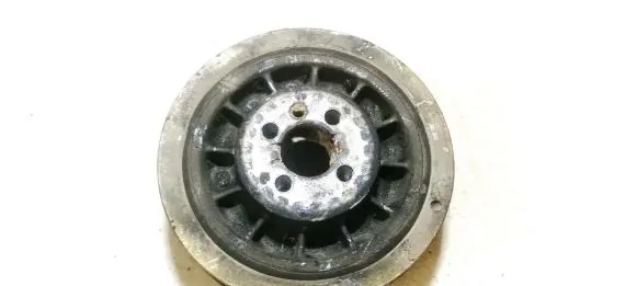 Volkswagen Golf III Crankshaft pulley