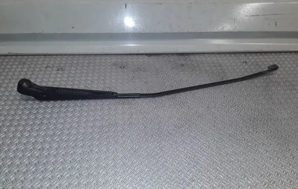 Mitsubishi Eclipse Rear wiper blade arm 