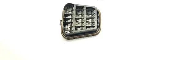 Audi A4 S4 B7 8E 8H Quarter panel pressure vent 4B0819181B