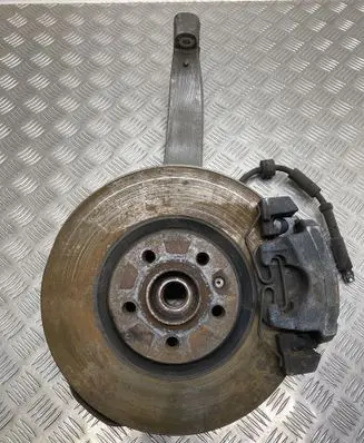 Volvo XC60 Front wheel hub spindle knuckle