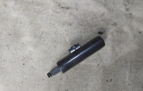 Ford Kuga I Glovebox shock absorber PA66