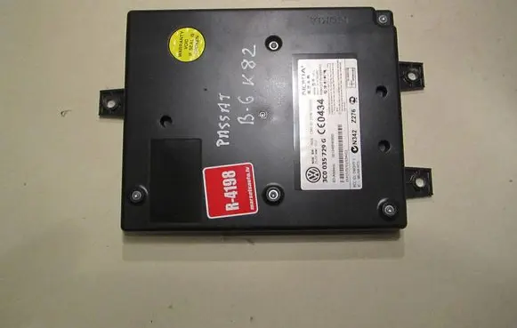 Volkswagen PASSAT B6 Bluetooth control unit module 3C0035729G 001048E8E89D 0157093934