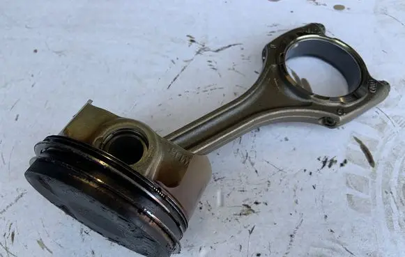 Audi A7 S7 4G Piston with connecting rod 079198401J 079107066EM