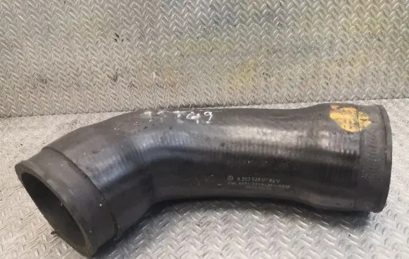 Mercedes-Benz C W202 Intercooler hose/pipe 2025280782