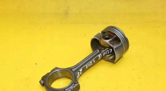 Renault Clio IV Piston with connecting rod 72L71