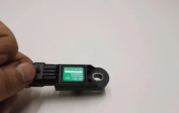 Nissan Qashqai Air pressure sensor 0281002997