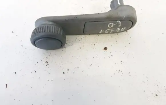 Peugeot 406 Front door window winding handle 
