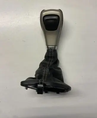 Jeep Cherokee Gear lever shifter trim leather/knob