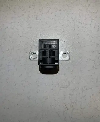 Audi A6 S6 C6 4F Battery relay fuse 4F0915519