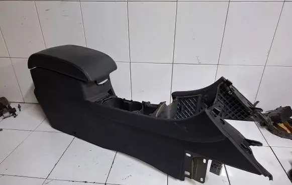 Ford Mondeo MK IV Armrest 7S71A045A20AK