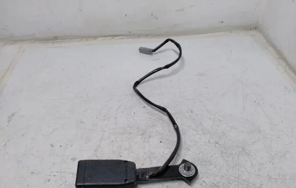 Mazda 3 I Front seatbelt buckle NSB1094