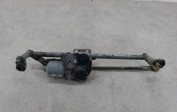 Skoda Octavia Mk2 (1Z) Front wiper linkage 