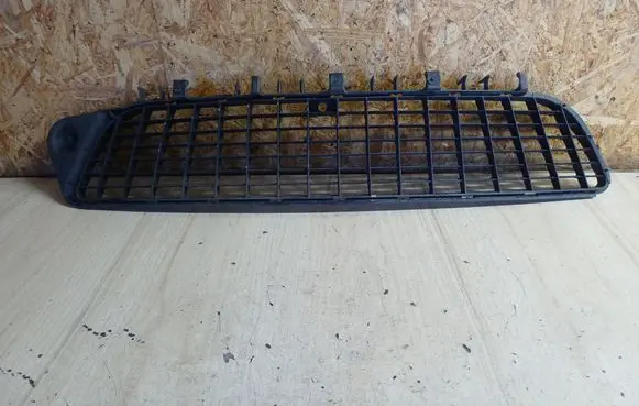 Opel Vectra C Front bumper lower grill 239263762
