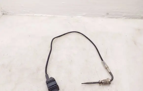 Mercedes-Benz CLA C118 X118 Exhaust gas pressure sensor A0009059214 24307865826