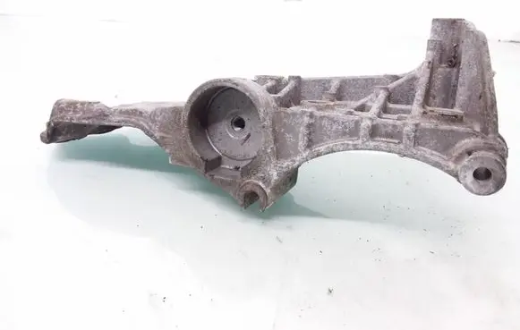 Generator/alternator bracket