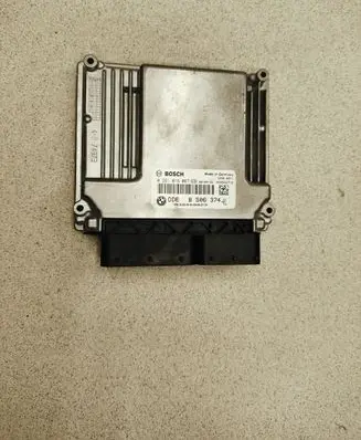 BMW 5 E60 E61 Engine control unit/module 0281016067 030409023 8506374