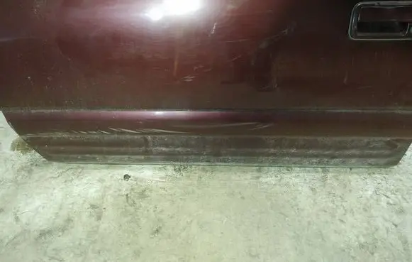 Front door trim (molding)