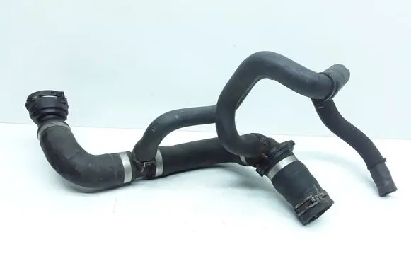 Volvo S60 Engine coolant pipe/hose