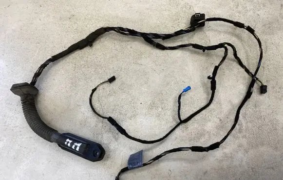 BMW 3 E90 E91 Front door wiring loom 6938218 E90E91 11107811