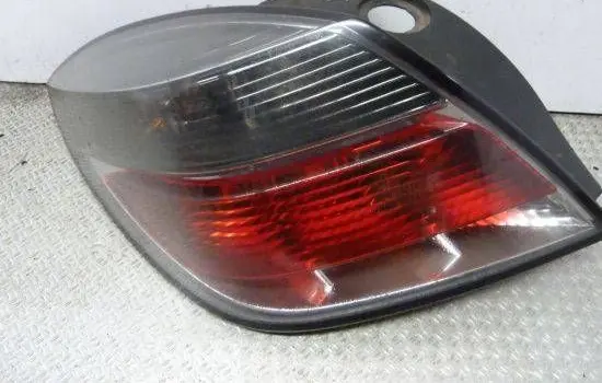 Opel Astra H Rear/tail lights 13252443 008748 93357459
