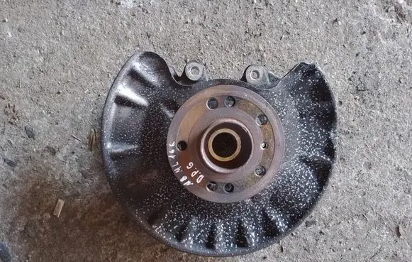 Mercedes-Benz ML W166 Rear wheel hub