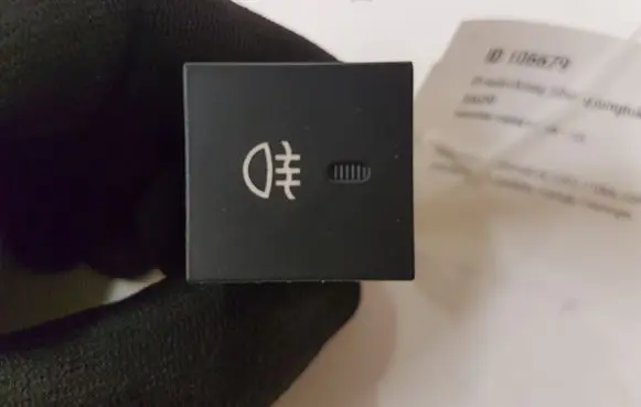 Fog light switch