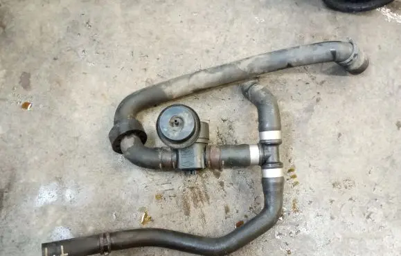 Porsche Cayenne (92A) Vacuum valve 1J0819809