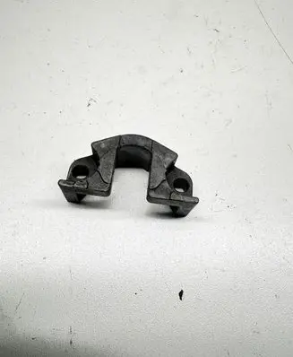 BMW 5 E60 E61 Fuel Injector clamp holder 13537792722 7792722