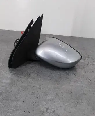 Front door electric wing mirror
