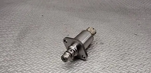 Mazda 6 Fuel pressure regulator 
