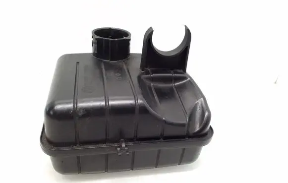 BMW 5 F10 F11 Intake resonator 13718512249