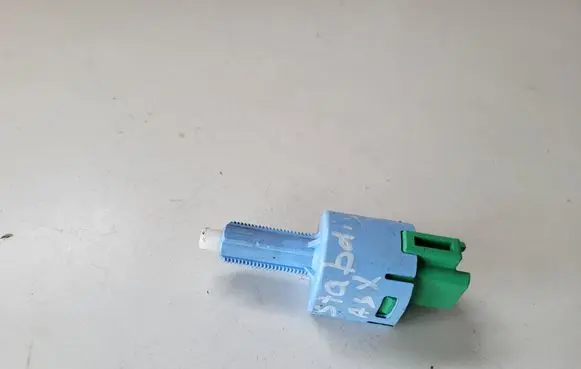 Mitsubishi ASX Brake pedal sensor switch F80C5539