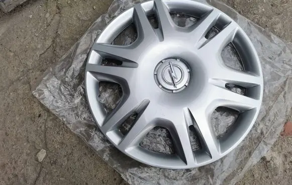 Opel Corsa D R16 wheel hub/cap/trim 13211892PN