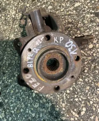 Peugeot Bipper Front wheel hub