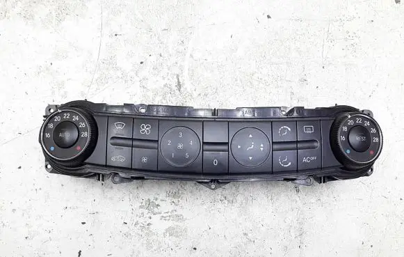 Mercedes-Benz E W211 Climate control unit 2118300385