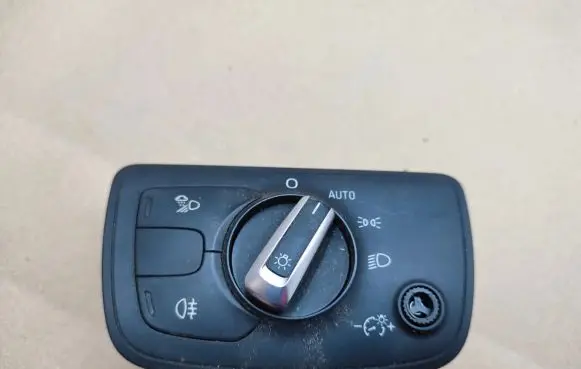 Light switch