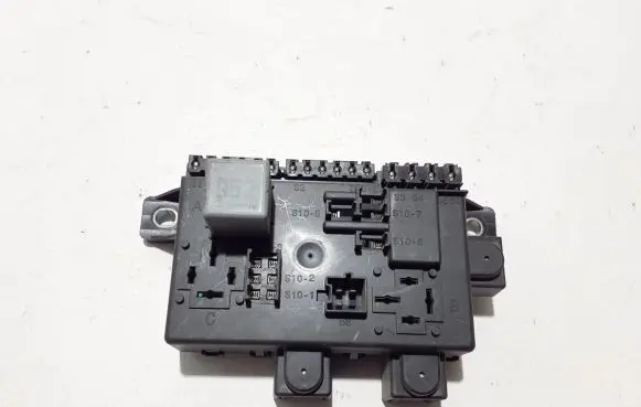 Mercedes-Benz Vito Viano W447 Fuse module A4479060400