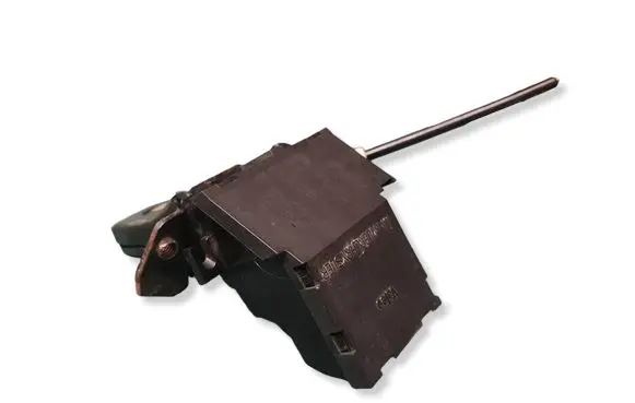 Mercedes-Benz E W211 Loading door lock A1717500085 A1717500185