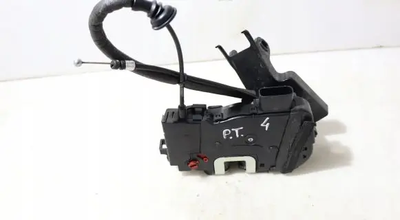KIA Venga Rear door lock