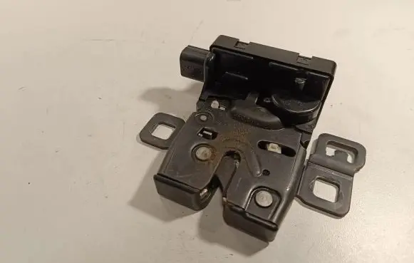 Land Rover Range Rover Sport L320 Tailgate boot lock/latch motor FQR500170 27090C03