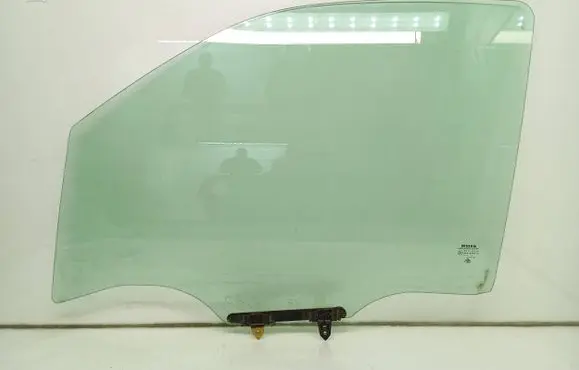 Nissan Pathfinder R51 Front door window glass four-door 43R000016 DOT211M75AS2