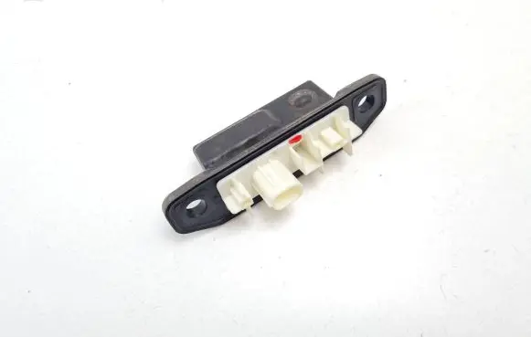 Toyota Prius (XW50) Tailgate opening switch 15D355