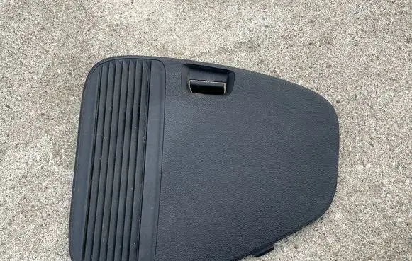 Opel Zafira C Trunk/boot side trim panel 13289582