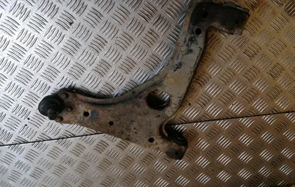 Opel Vectra B Front lower control arm/wishbone