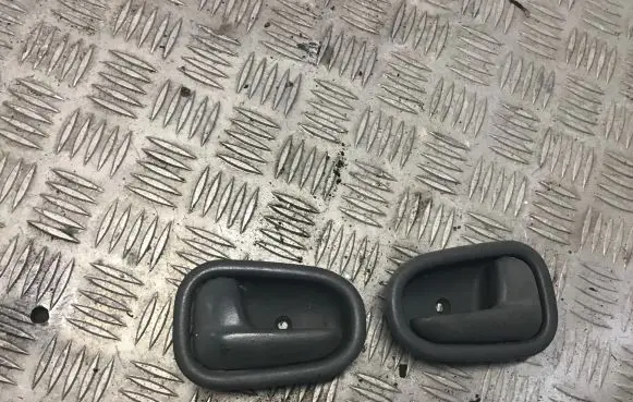 KIA Sportage Front door interior handle