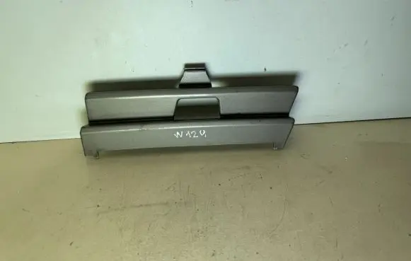Mercedes-Benz E W124 Front bumper lower grill 1248800105